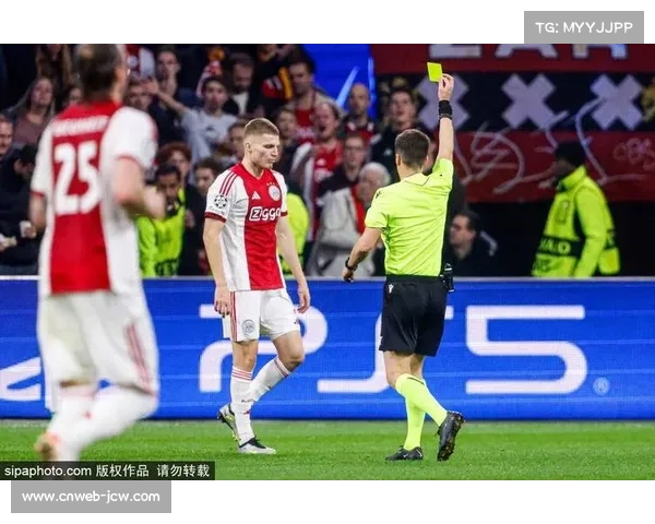 阿森纳客场2-2遭桑德兰绝平，各项赛事10连胜纪录终结。