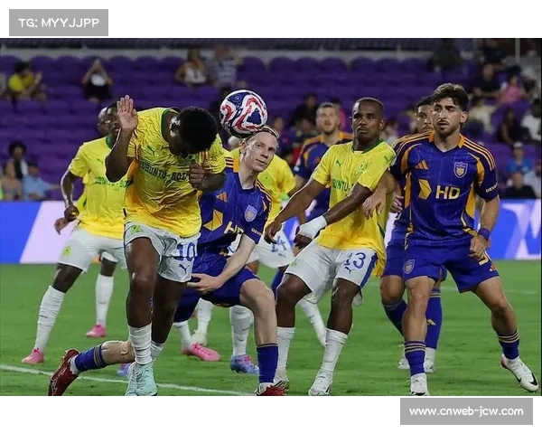 前瓦伦西亚主帅接手球队杯赛取胜,联赛首战遭遇失利